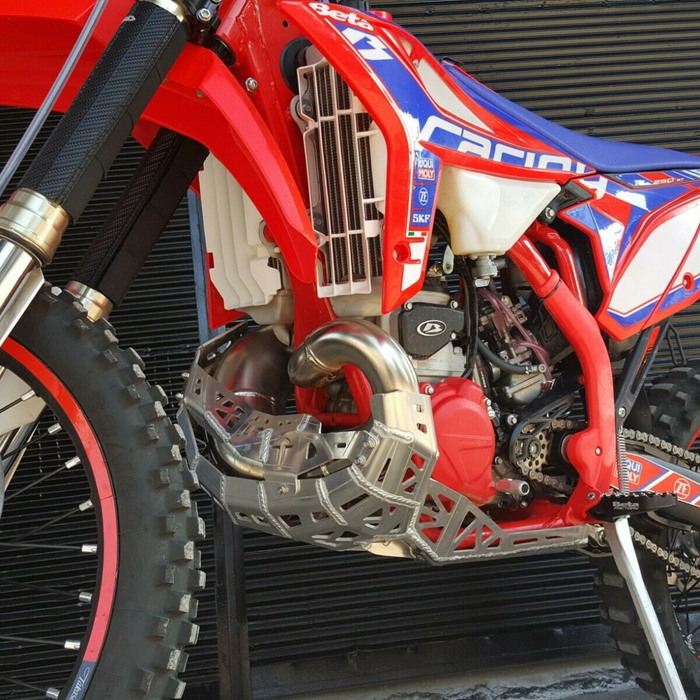 BETA Racing Bash Plate with pipe guard for 2015 -2019 model 250/300 RR