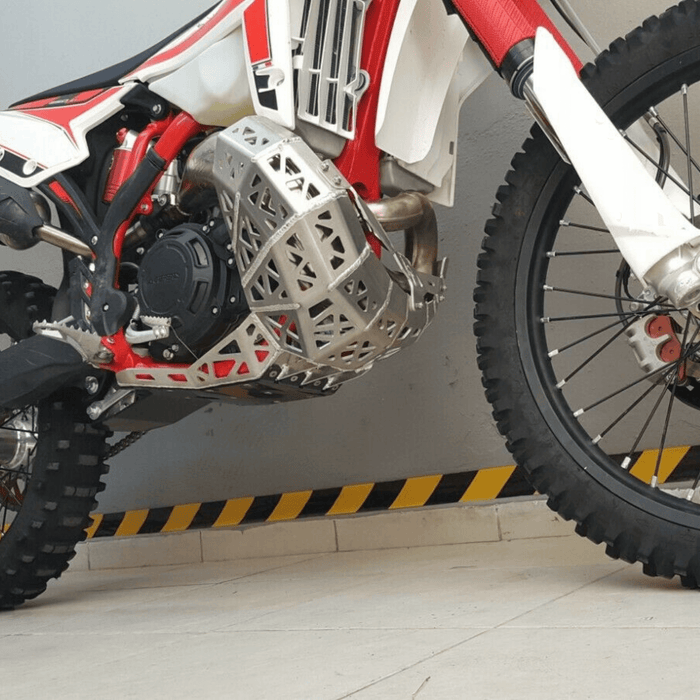 BETA Racing Bash Plate with pipe guard for 2015 -2019 model 250/300 RR